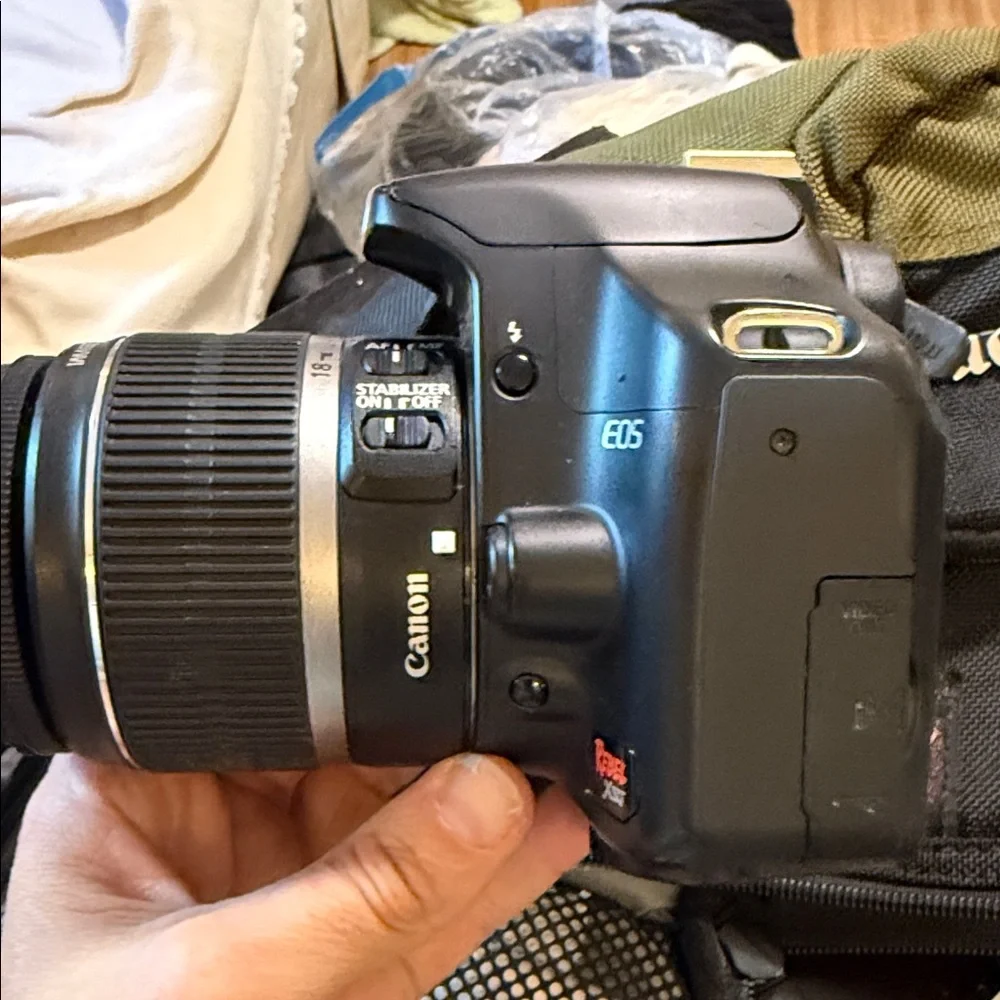 Canon EOS Rebel XSi Kit - Red and Black